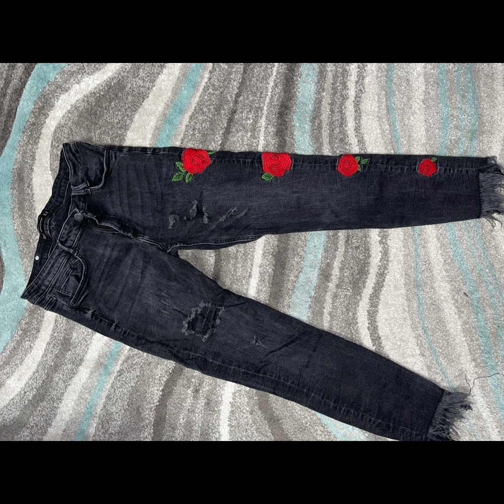 Black ZARA jeans with Design